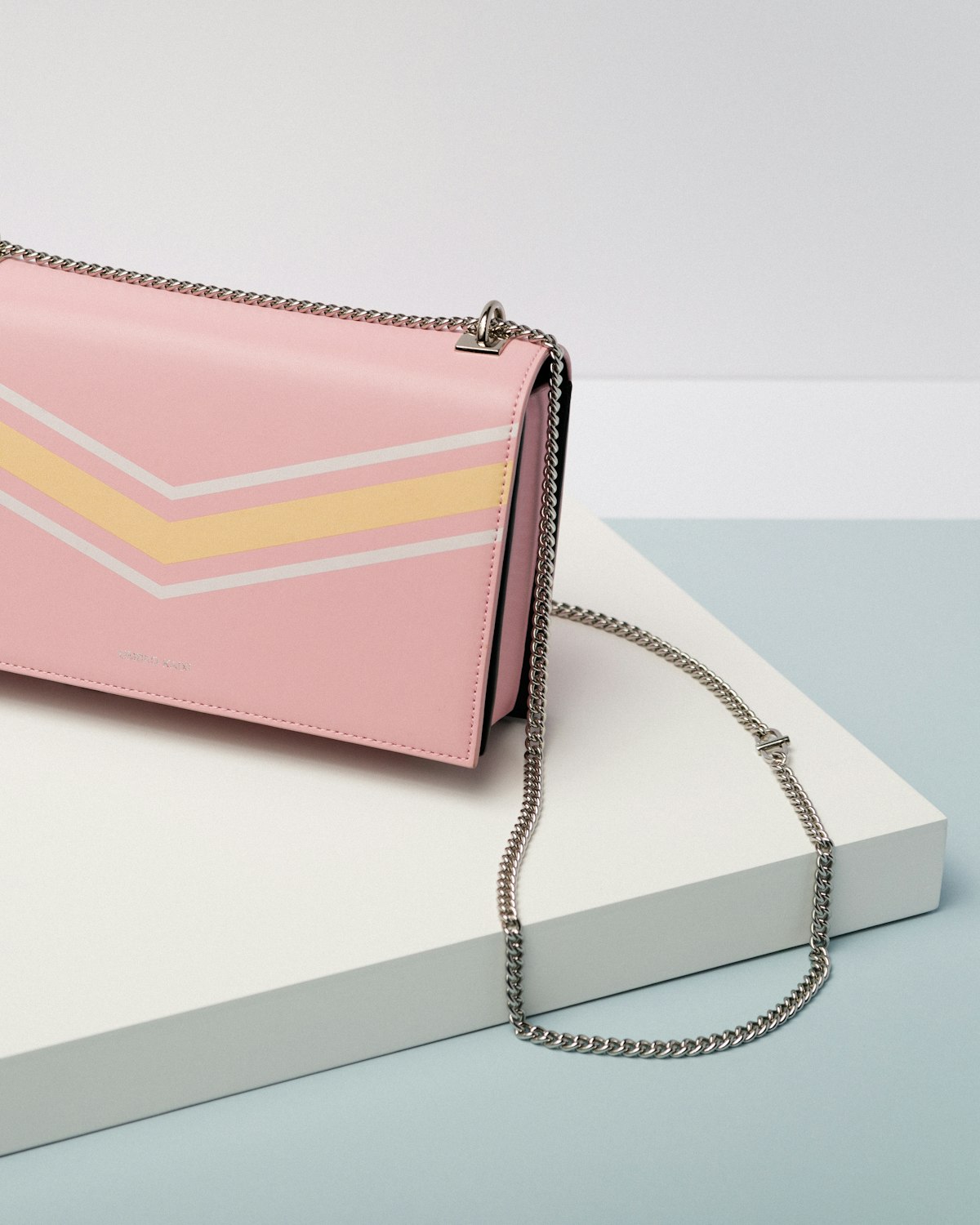 Bolso Lumière con Cadena